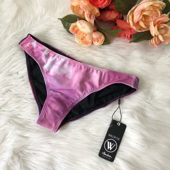 WILDFOX Purple Bikini Bottoms Firework NWT - Picture 1 of 2